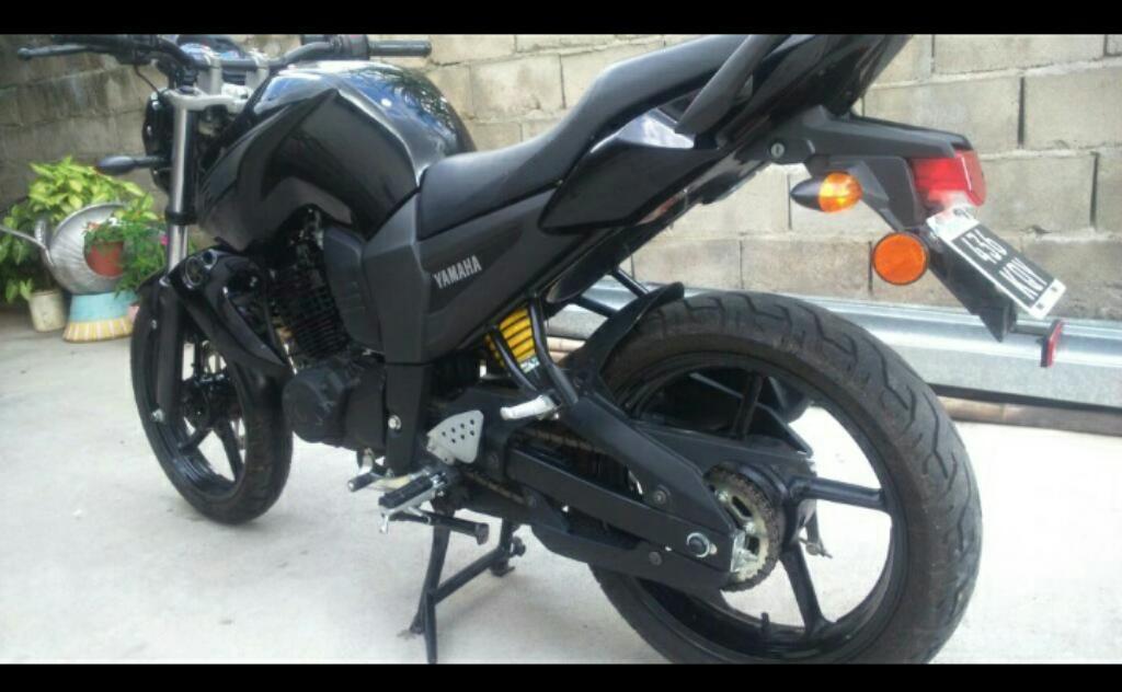 Vendo yamaha fz modelo 2014 2500km