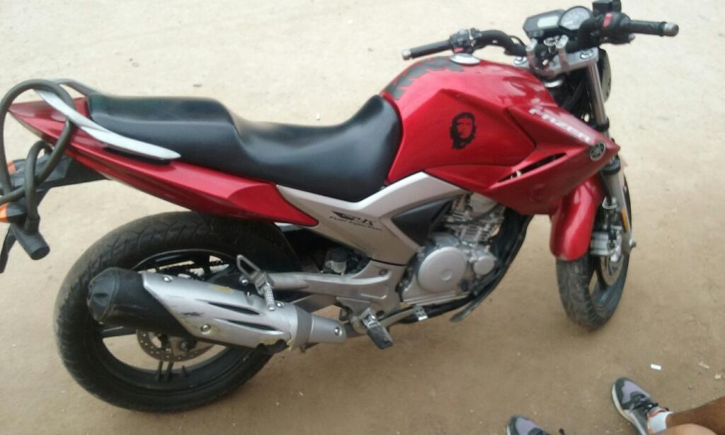 Yamaha Fazer 250