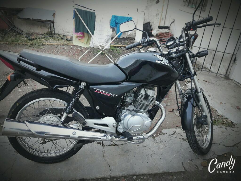 Vendo Cg Titan 150 2014