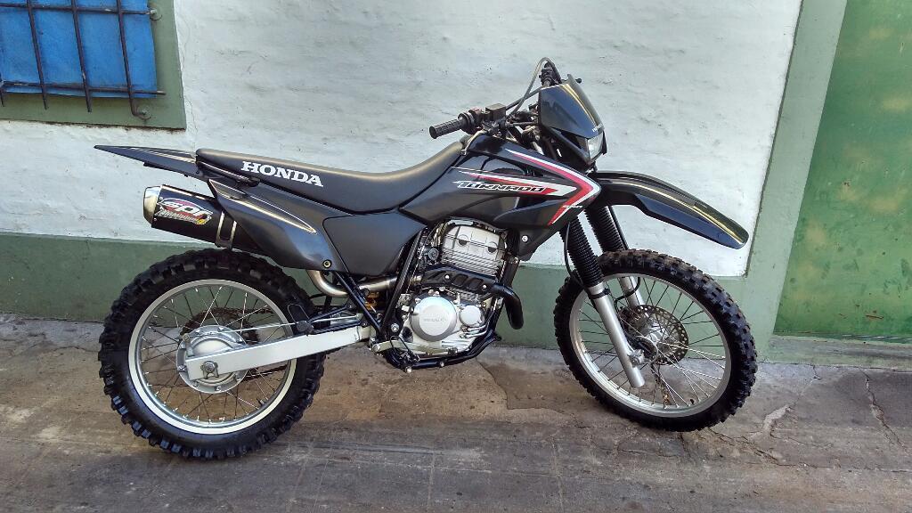 Vendo Honda Tornado 2015