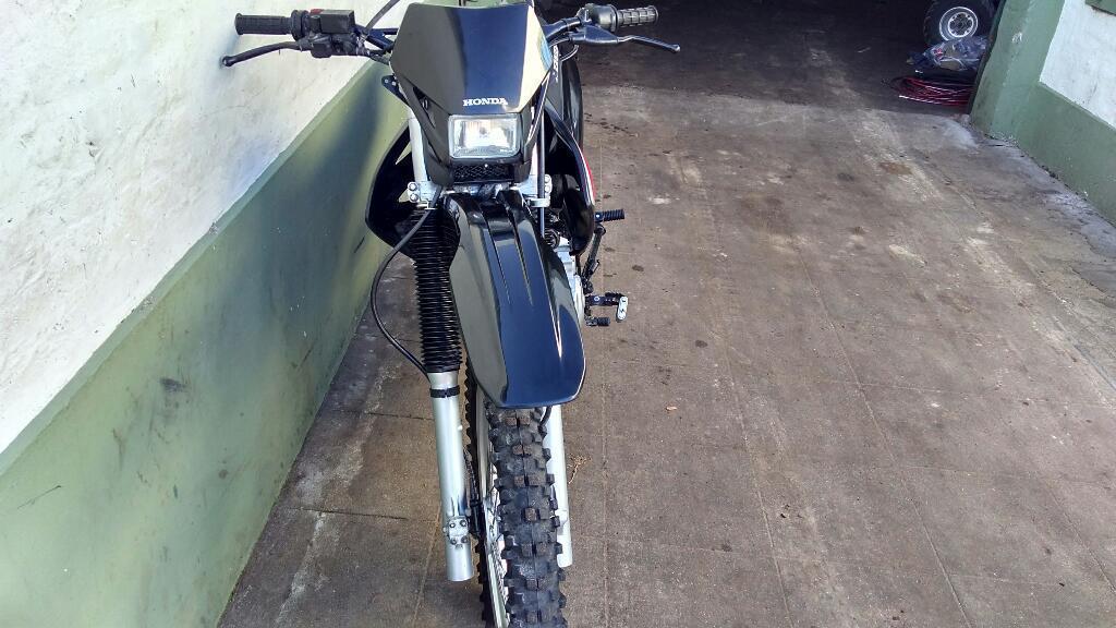 Vendo Honda Tornado 2015