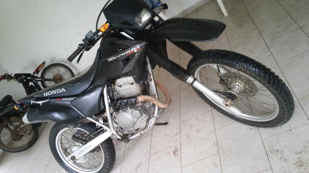 Vendo Honda Tornado En.exelente Estado