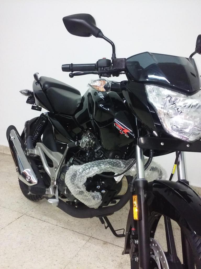 BAJAJ ROUSER 135 LS