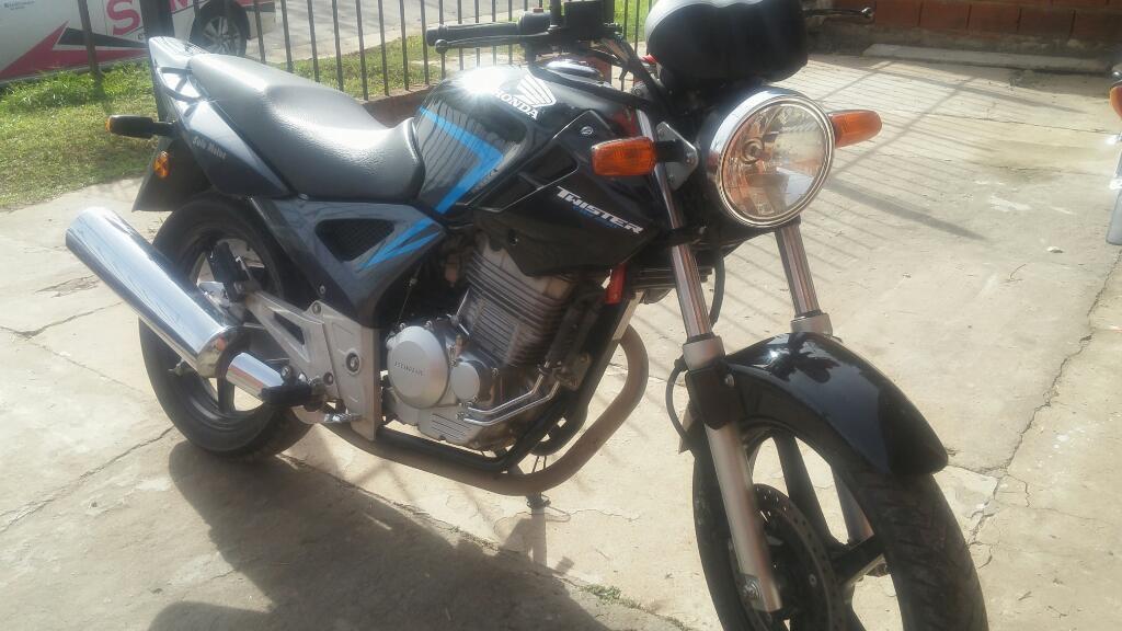 Vendo.. Permuto !!! Mod.2015 Impecable