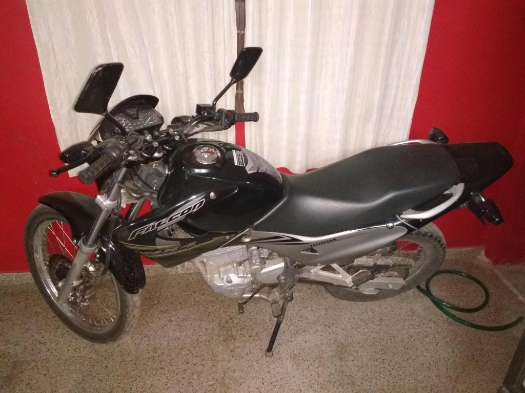 vendo honda falcon 400