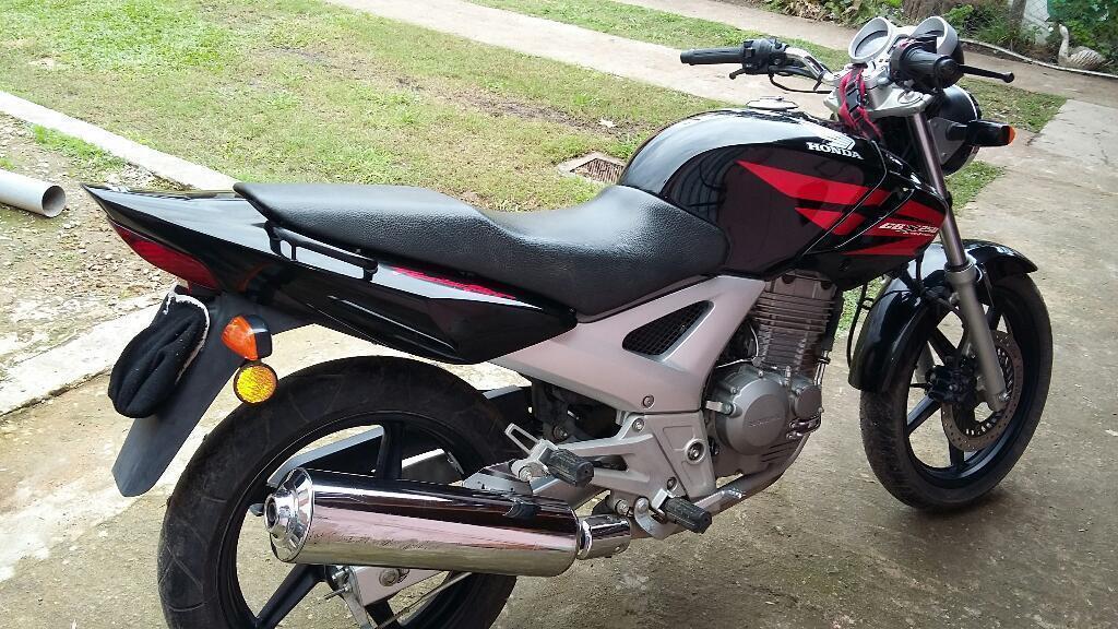 Vendo Honda Twister Año 2013