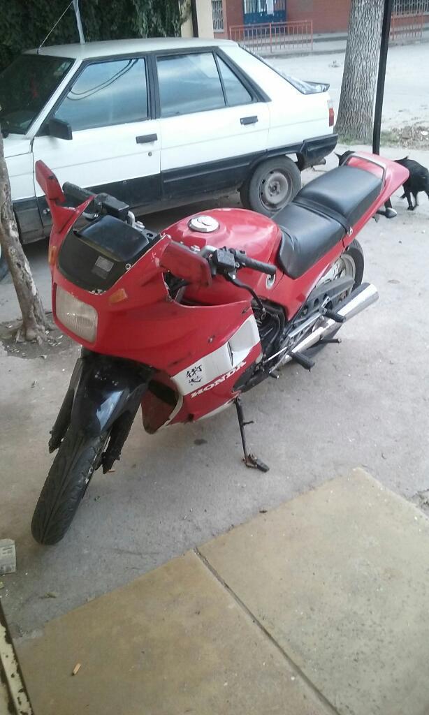 Que Me Ofrece X La Honda Vf 400f