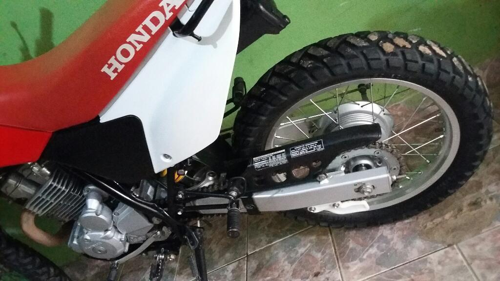 Vendo Honda Tornado 2015..6mil Km