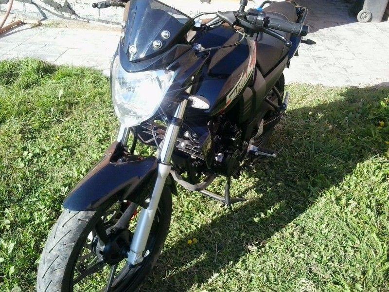 NUEVA IMPECABLE IGUAL OKM MOTOMEL 200C.C. SIRIUS 2016