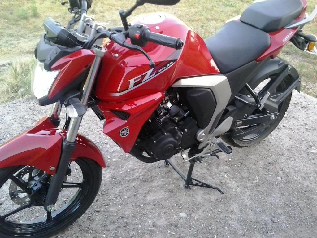 UNICO DUEÑO IGUAL A OKM VENDO YAMAHA FZ F12.0 INYECCION TITULAR