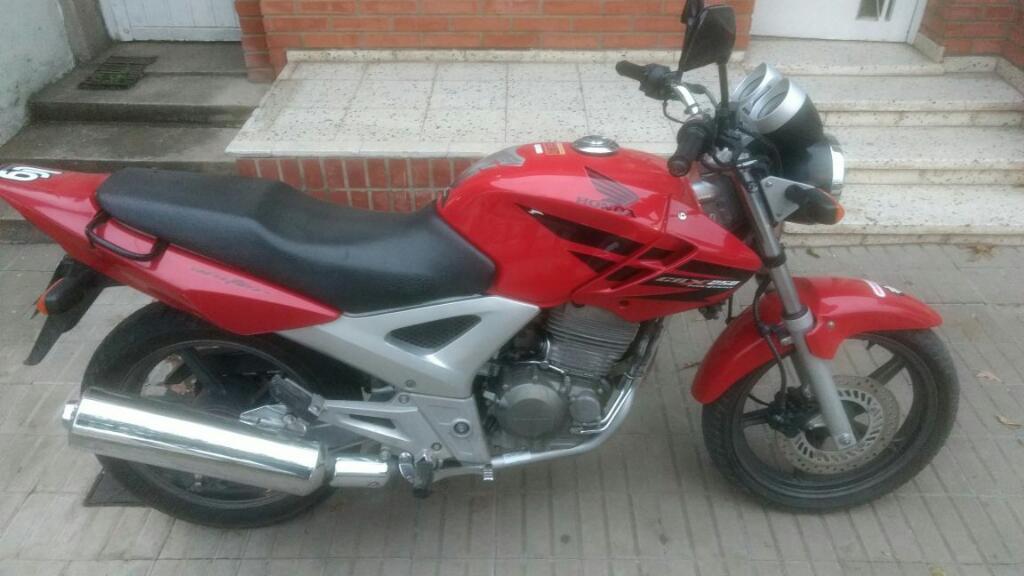 Vendo Moto Cbx 250