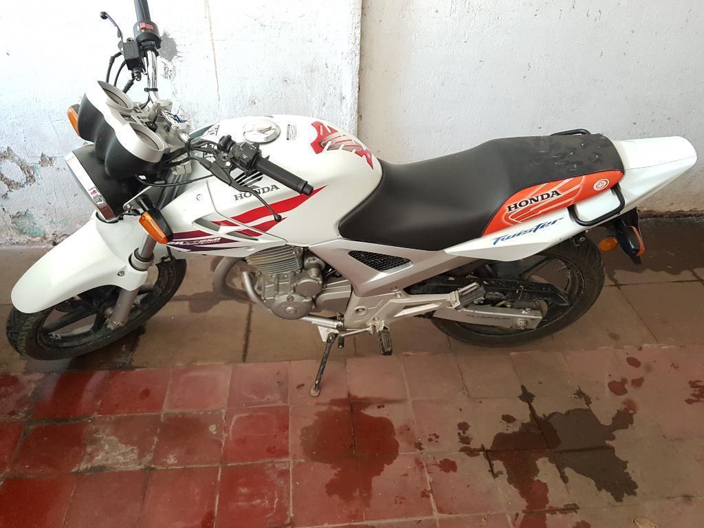 Honda Twister 2013 Impecable