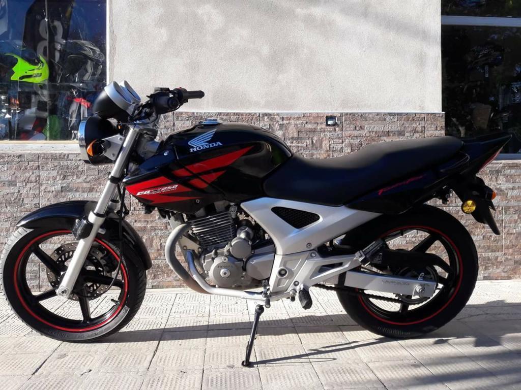 Honda Twister 250 Modelo 2013 Impecable