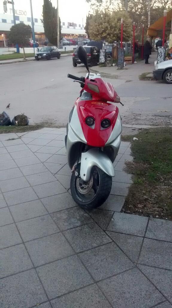 Motomel 150 Scooter