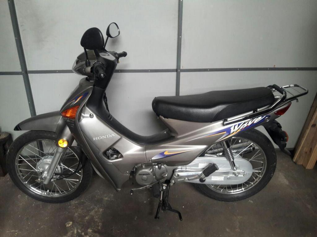 Moto motocicleta Honda Modelo NF100 Wave SD IMPECABLE!!! año 2007 2200km