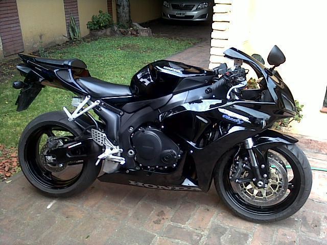 HONDA CBR 1000 rr RACING2006 11568 KMS REALES NO PERMUTO