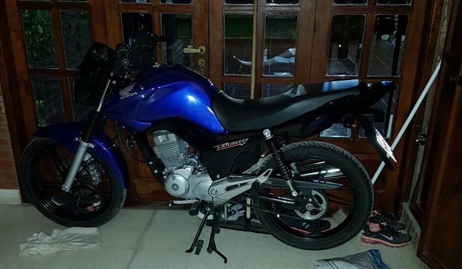 :: VENDO HONDA CG TITAN 150CC 2016 ::