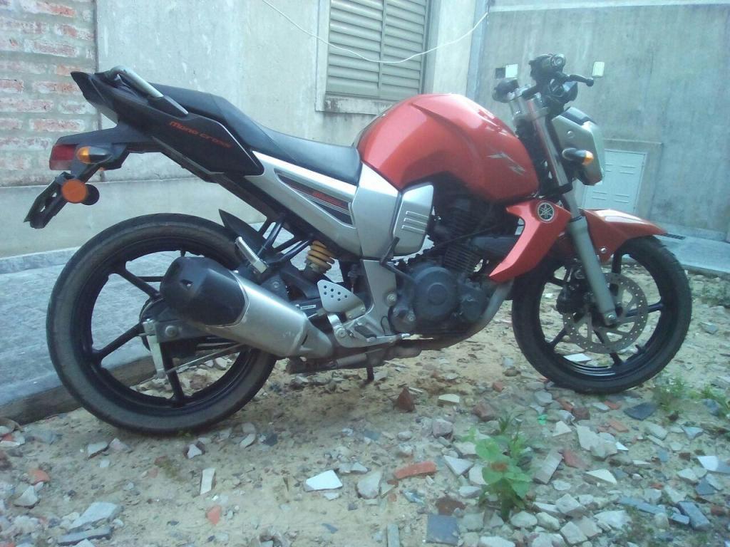 Vendo yamaha fz mod 2011 con tan solo 24000km