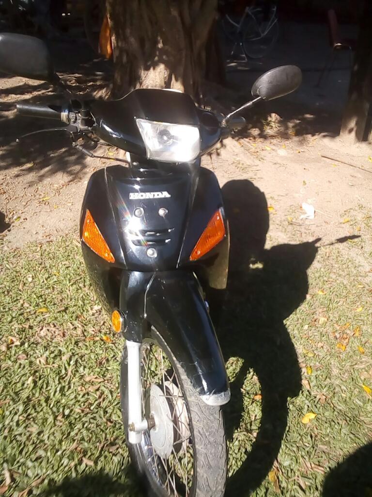 Vendo Wave Modelo 2010