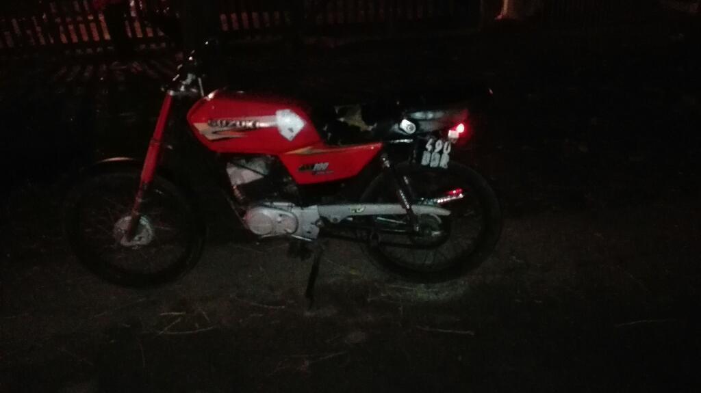 Vendo Suzuqui Ax 100 Todos Los Papeles