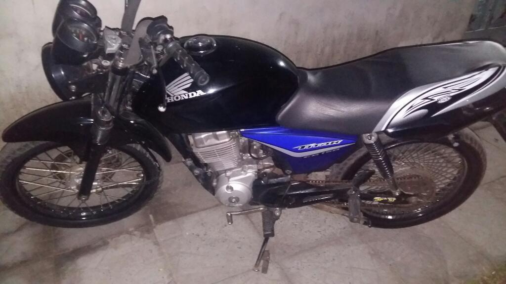 Titan 2012.. Titulo Y Tarjeta!!!