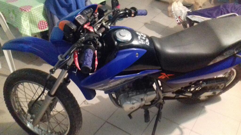 Vendo Honda Bros 125 ...año 2008