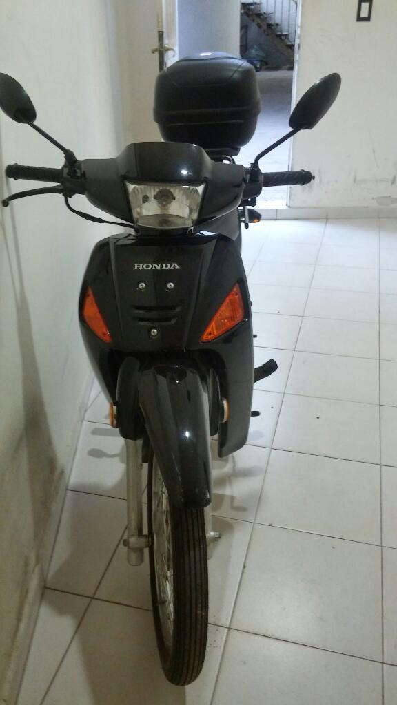 Vendo Moto Honda 2014