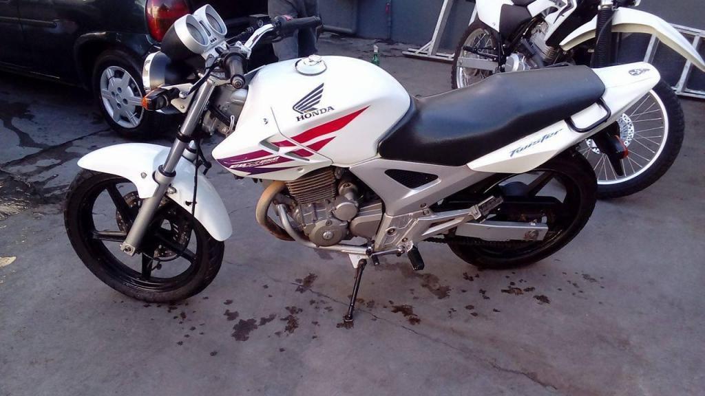 honda twister 250 modelo 2011