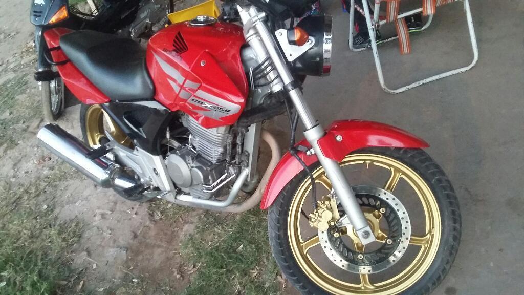 Vendo Honda Twister 250