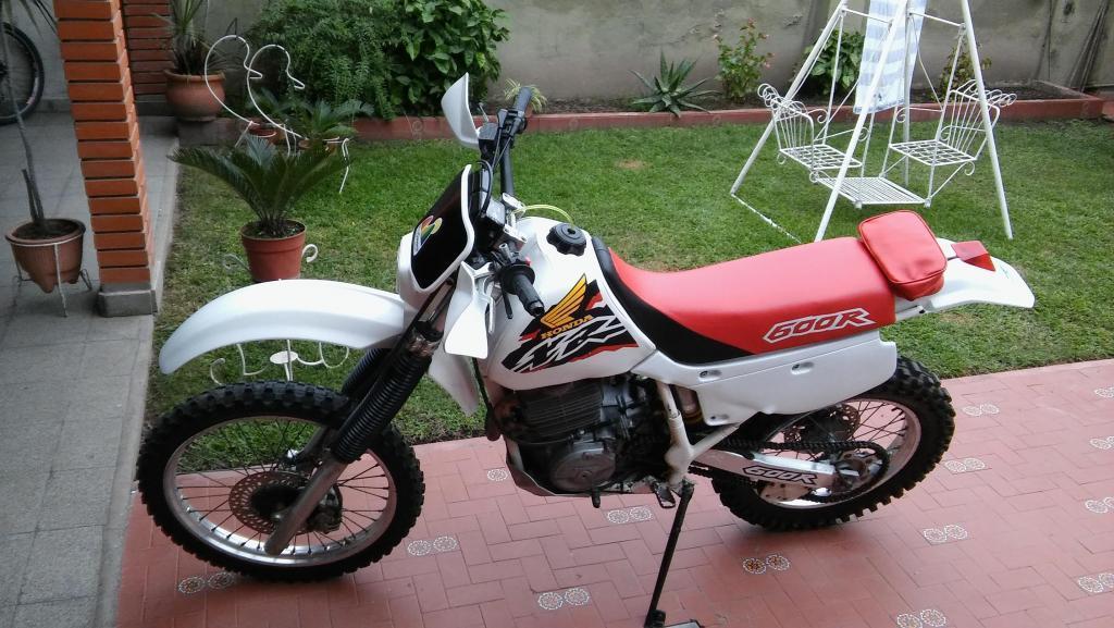 Vendo o permuto x vehiculo de mi interes XR 600 Mod. 1998 Impecable !!!