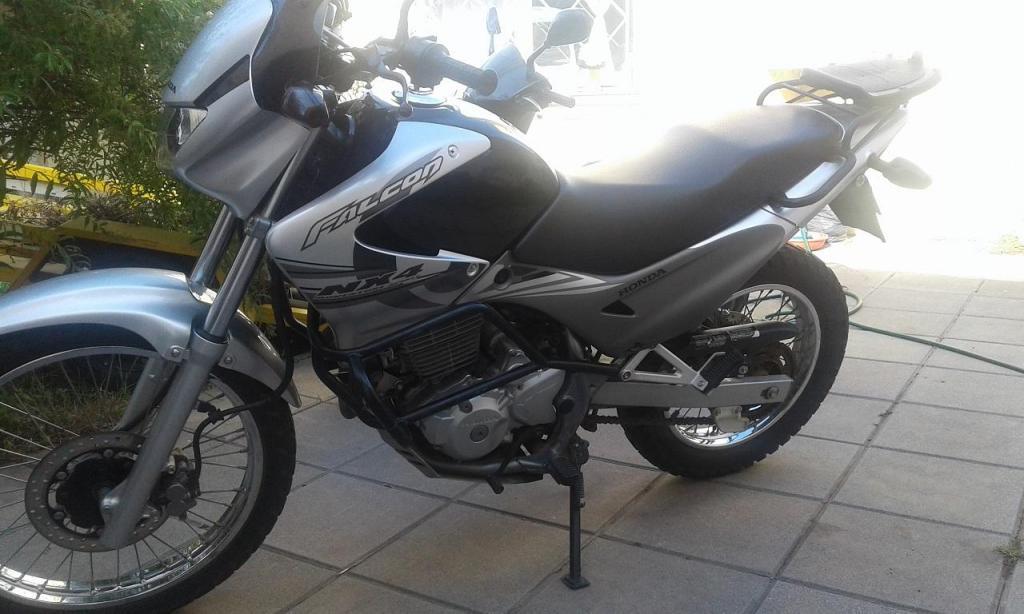 Urgente! Honda Falcon nx4. Año 2009