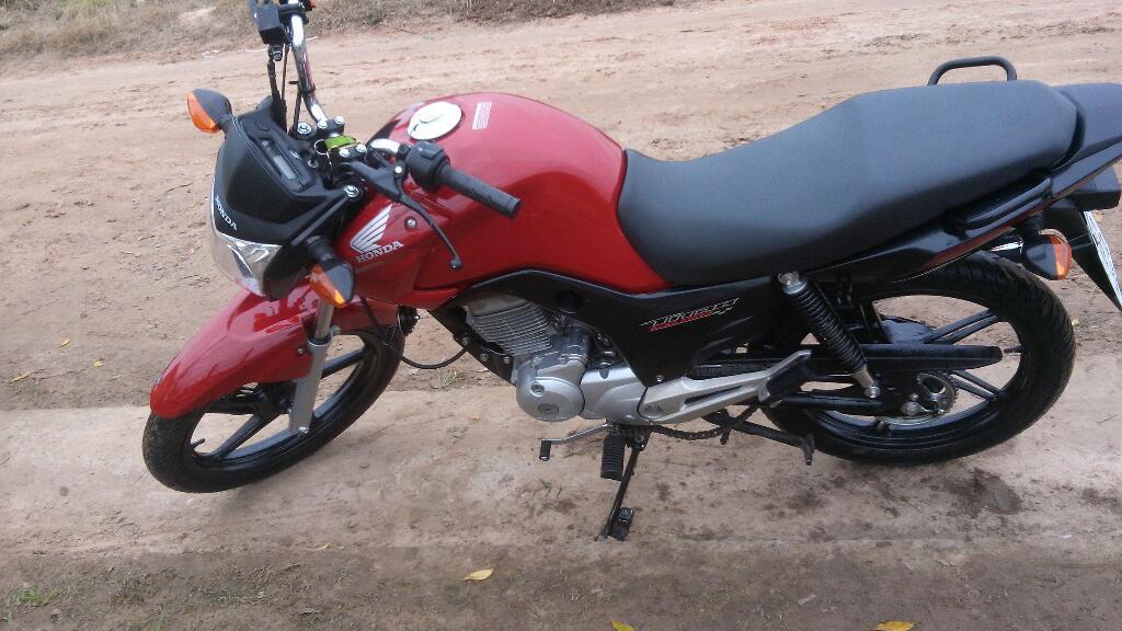 Vendo New Titan 2017 3500km