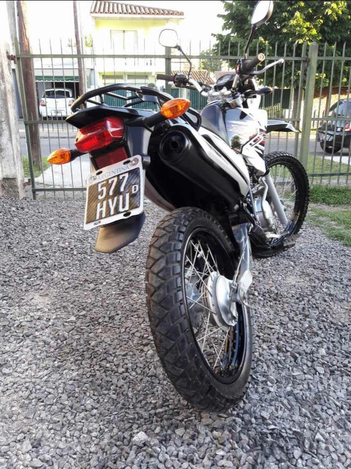 Yamaha xtz 125 vendo o permuto por auto