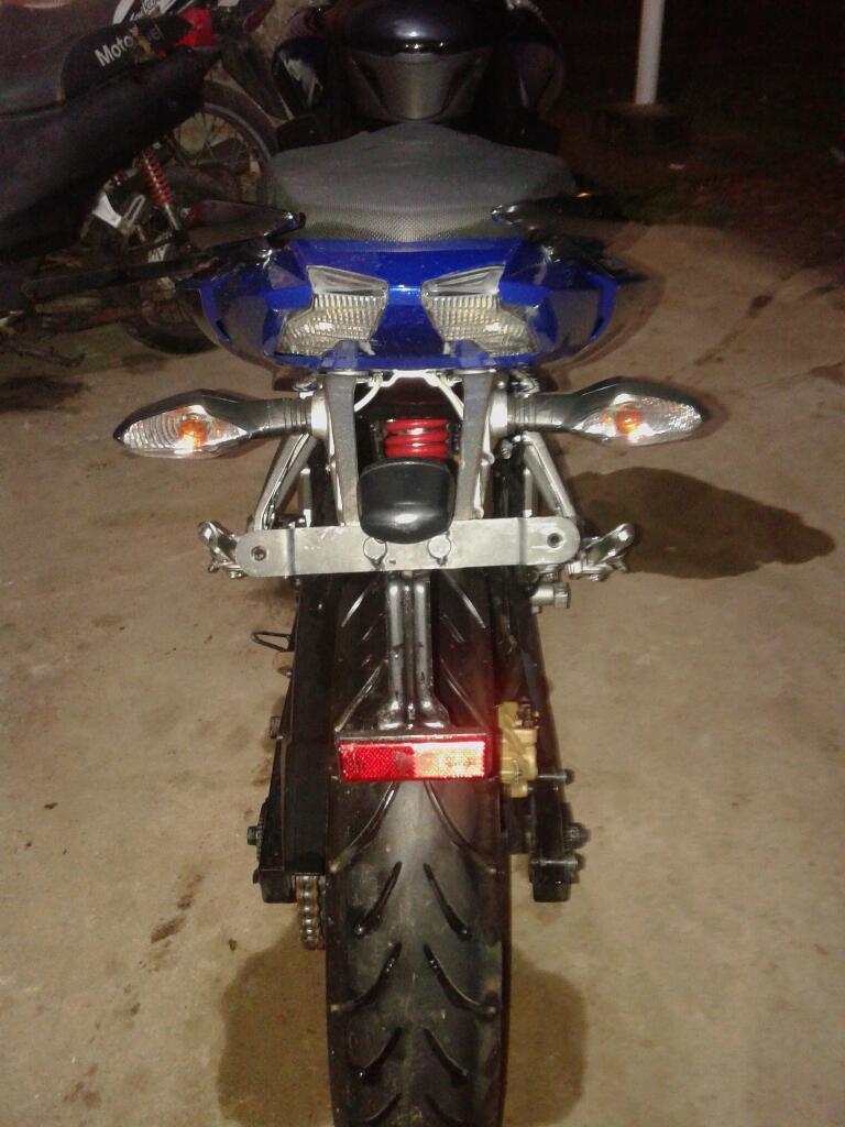 Vendo O Perm. X Honda O Yamaha Y Plata