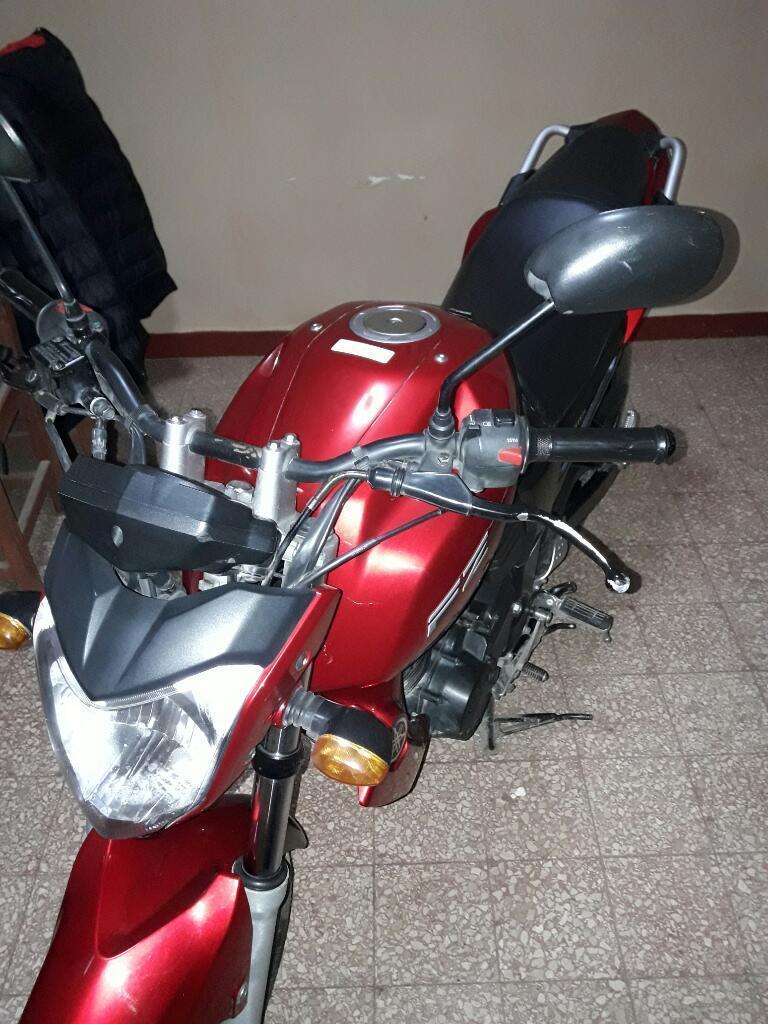 Vendo Moto Yamaha Fz Modelo 2012