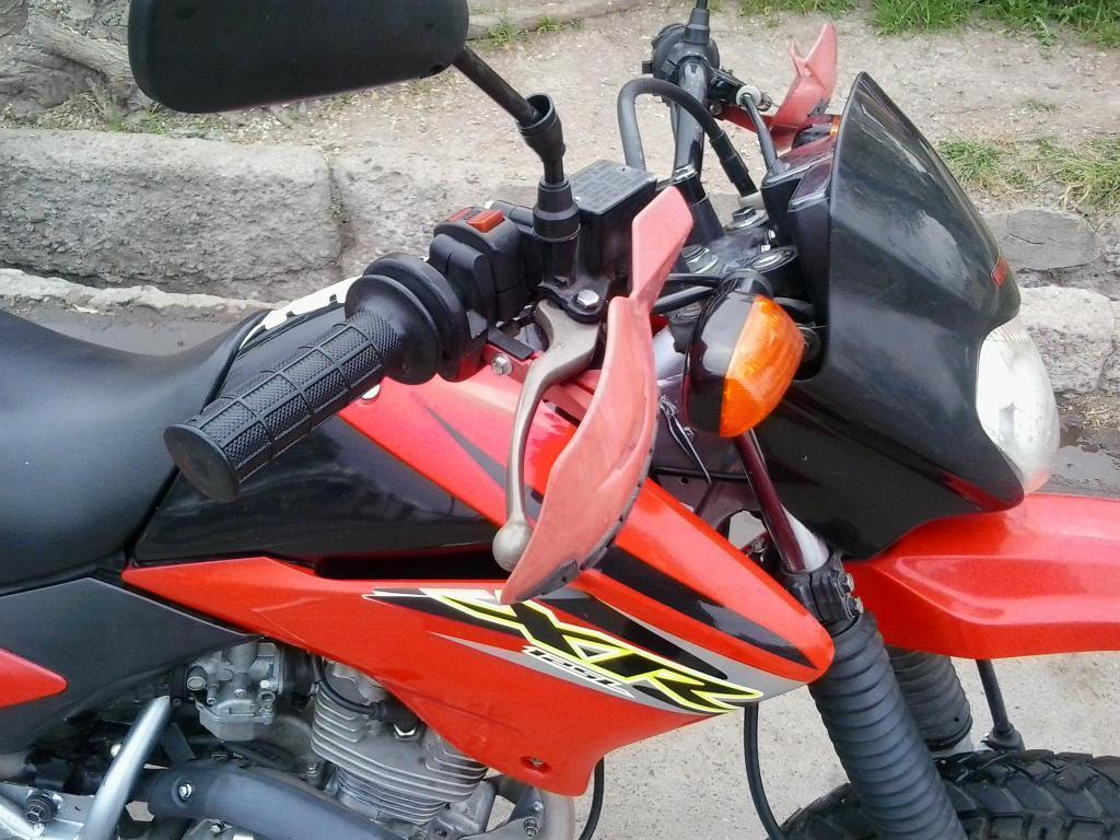 VENDO O PERMUTO HONDA XR 125 L MOD.2013 EN EXCELENTE ESTADO POCO USO