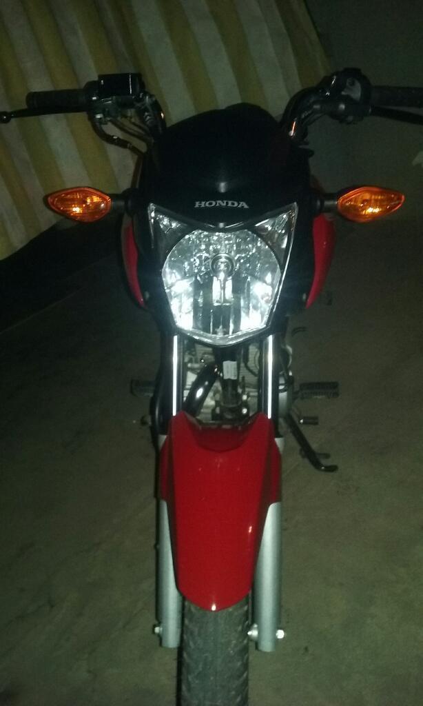 Vendo Liquido Titan 2016