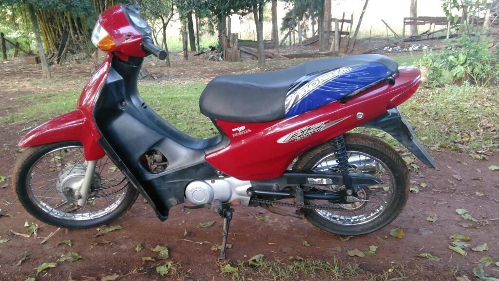 Vendo Honda Biz en 15 Mil Todo Los Papel