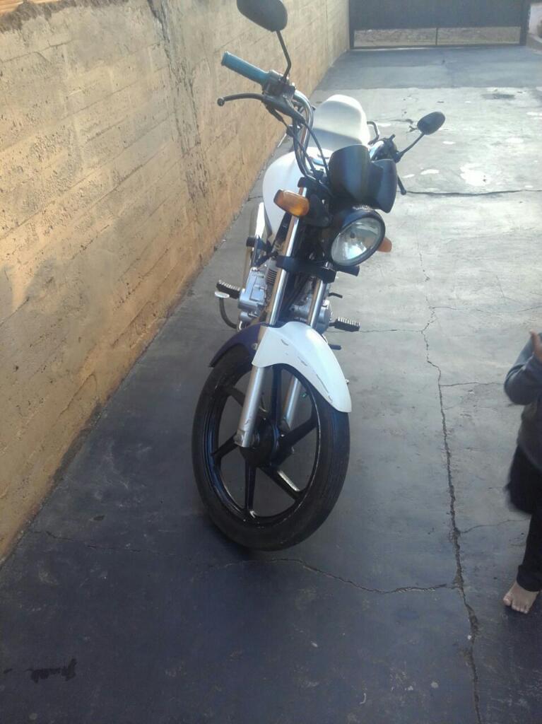 Vendo Motomel Cg 150cc 2015 Impecable