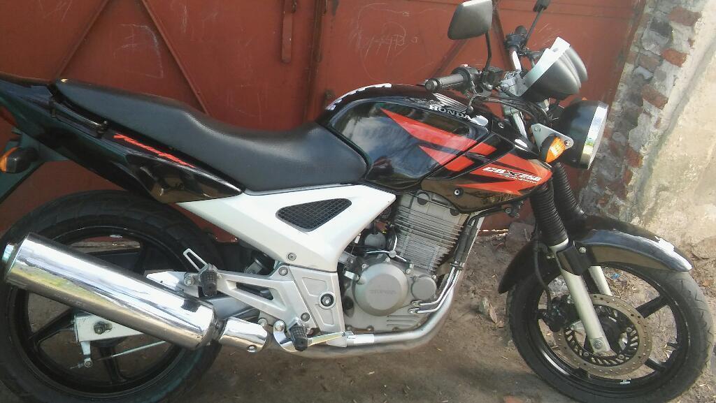 Vendo Honda Twister Cbx 250 Mod 2011