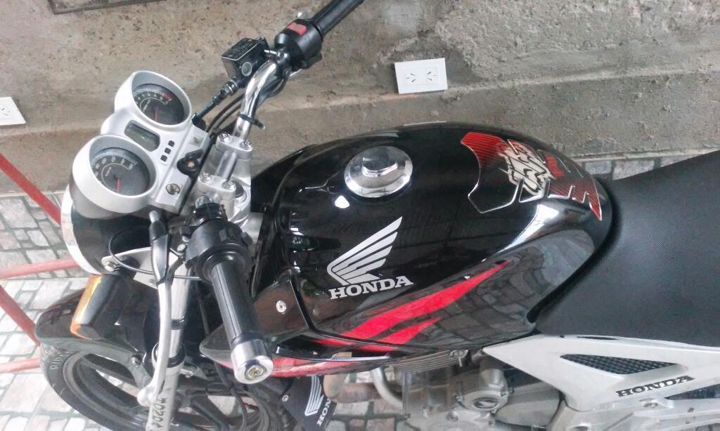 Vendo Honda Twister 2009.muy Linda