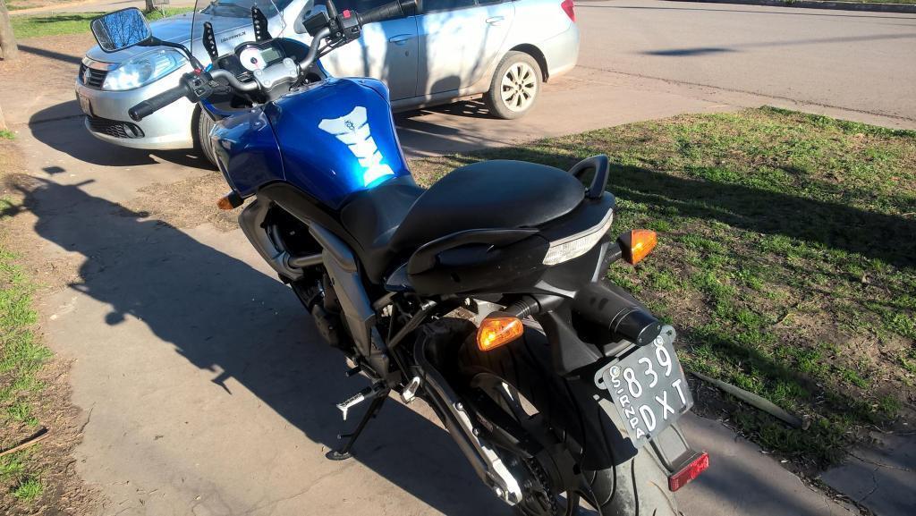 vendo versys impecable