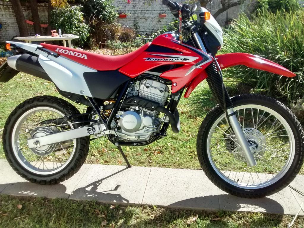 VENDO HONDA TORNADO 250cc. Excelente estado