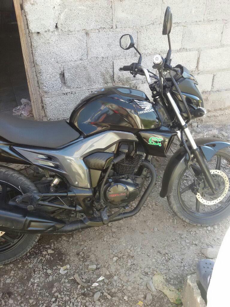 Honda Invicta 2014