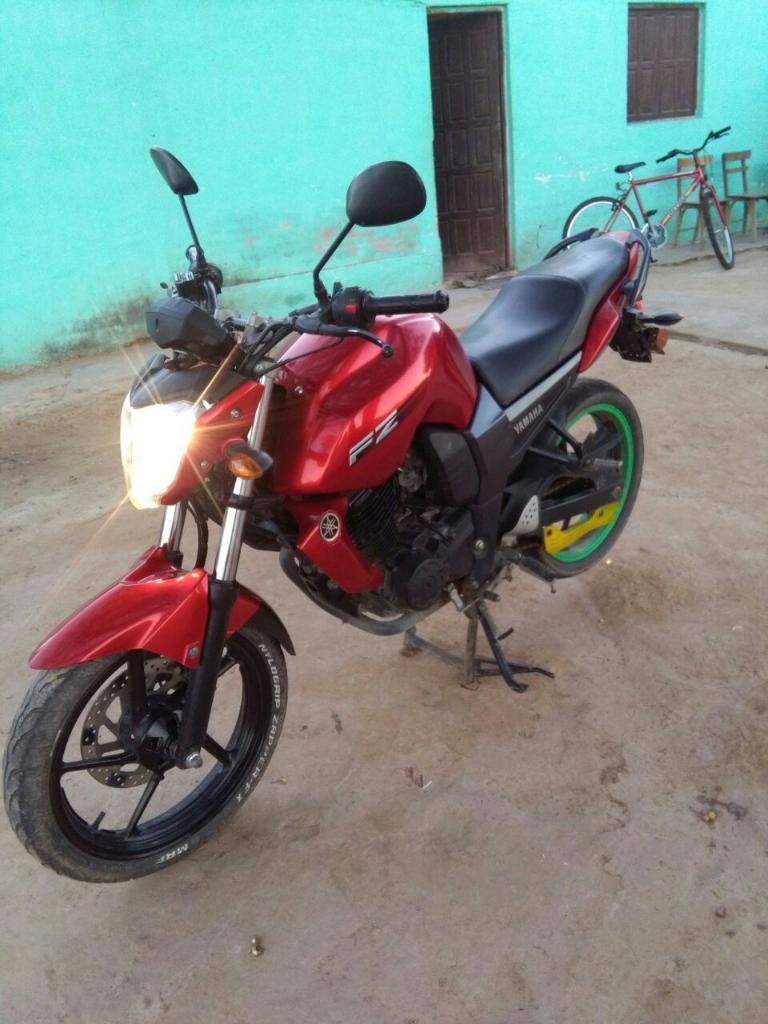 Vendo Moto Yamaha Fz