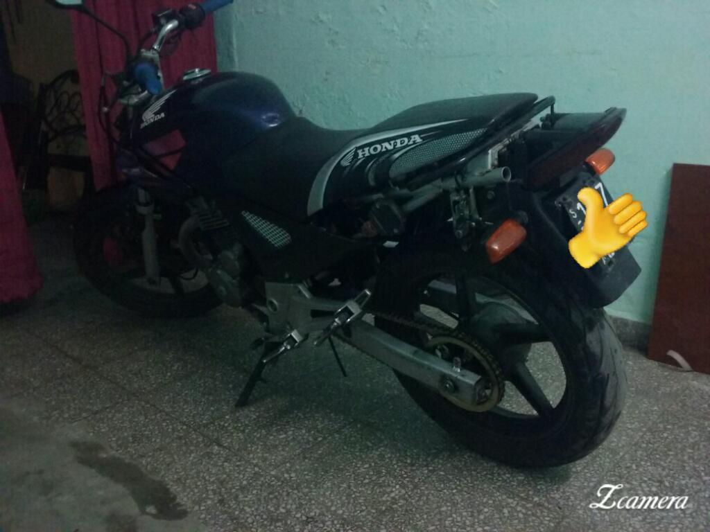 Vendo O Permuto Honda Twister Mod 2010