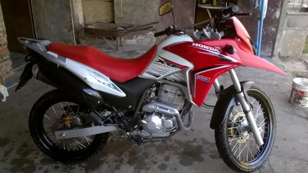 LIQUIDO / PERMUTO HONDA XR 300