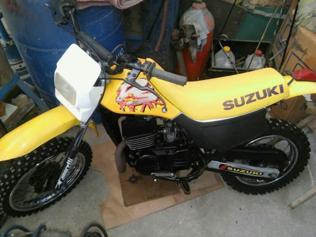 Vendo Suzuki 80