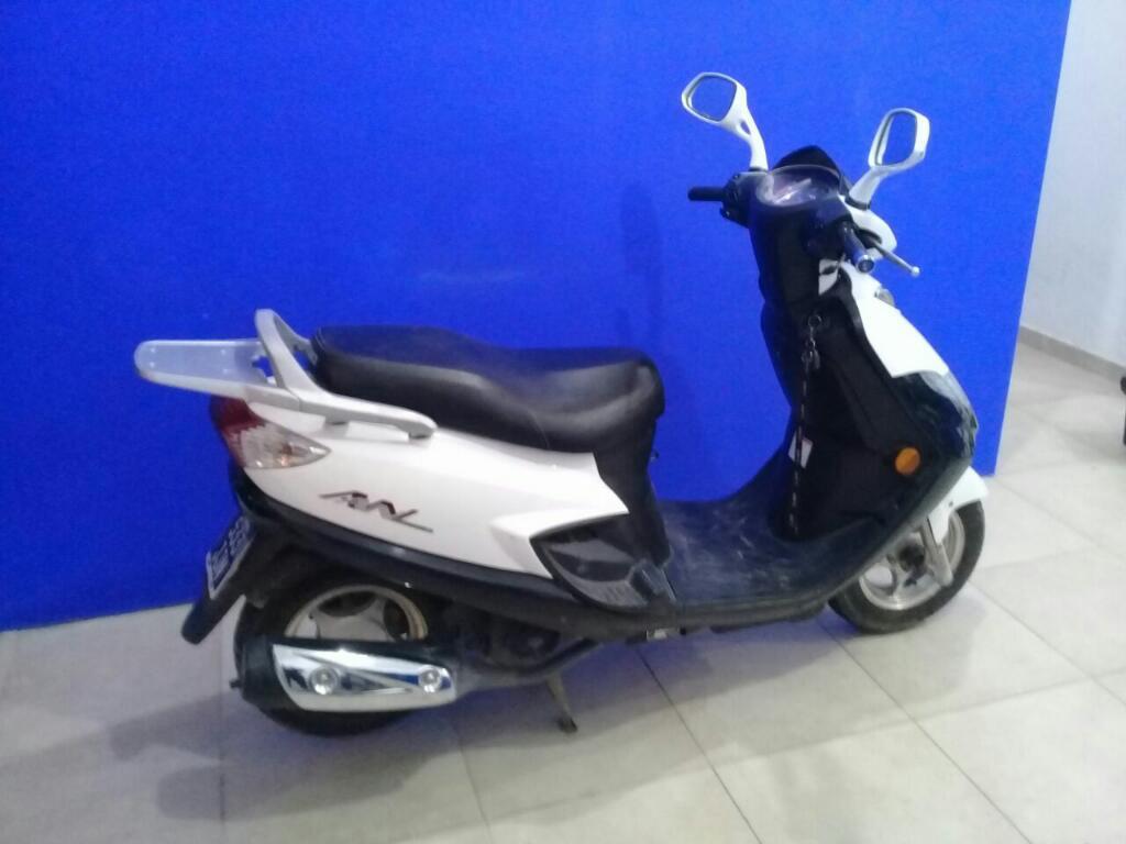 Suzuki An 125 Cc Año 2013 con 13 Mil Km