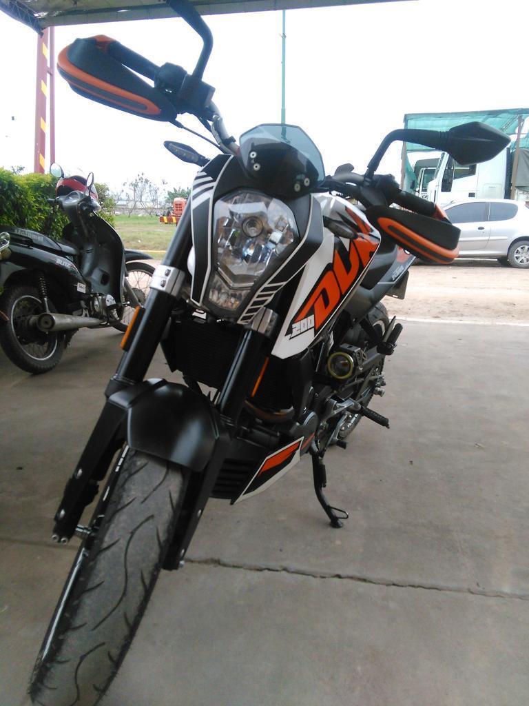 moto ktm duke 200